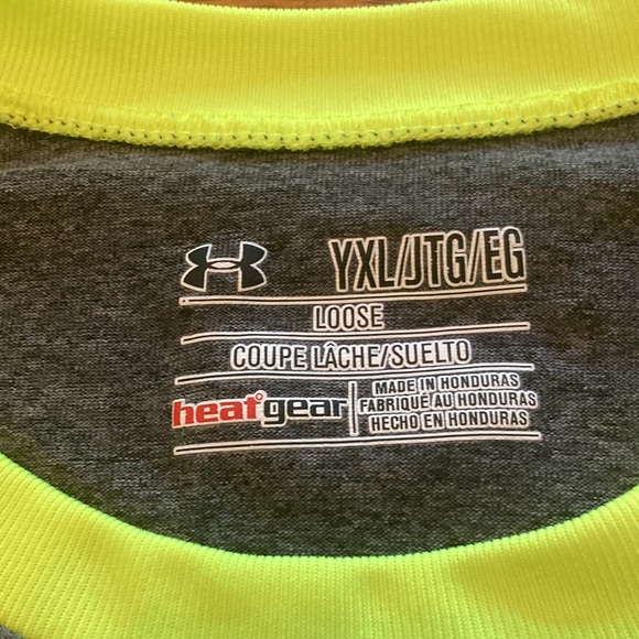 Under Armour Long Sleeve Youth Shirt - Picture 3 of 5